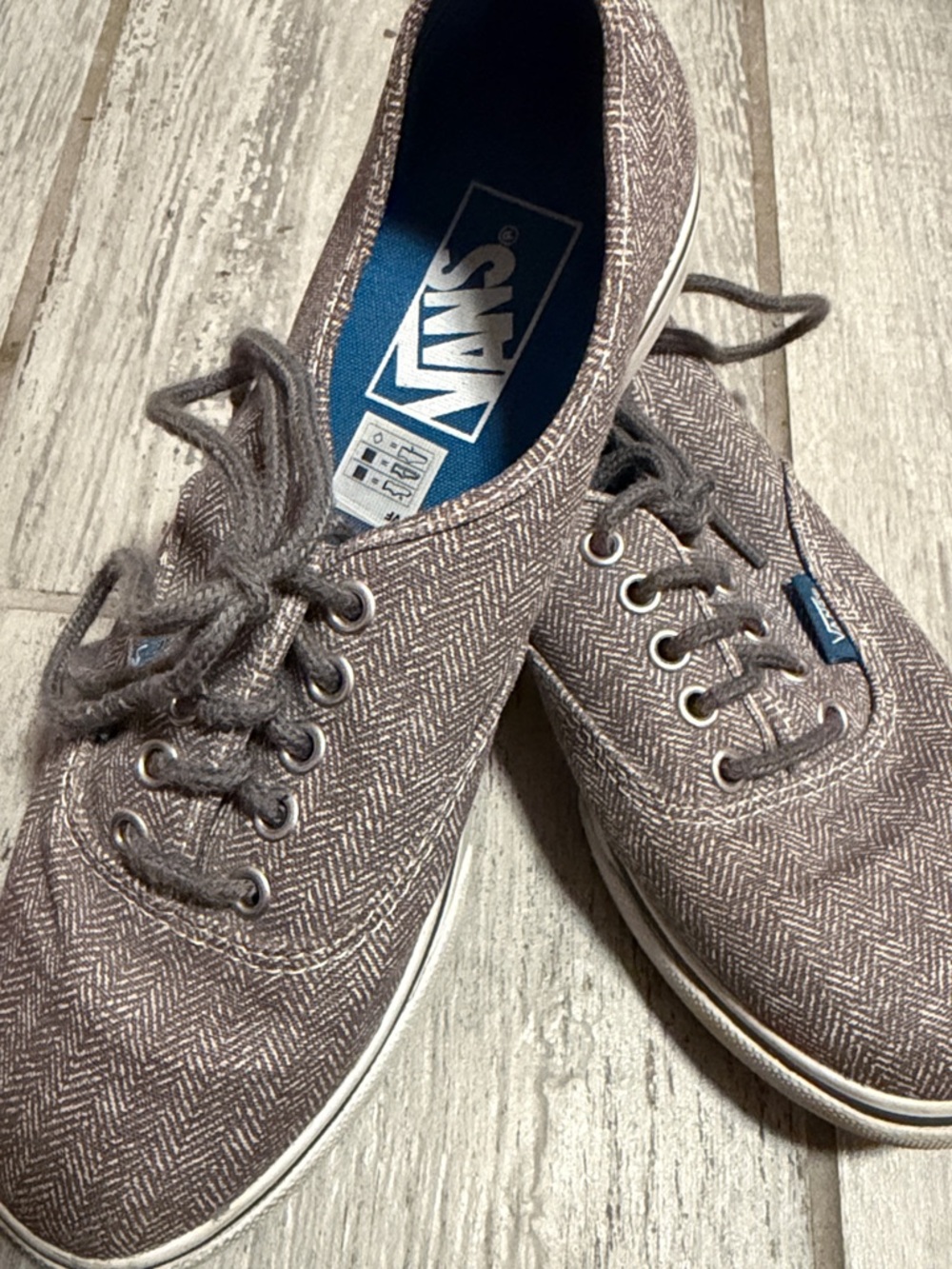 Vans Off the Wall Herringbone Canvas Skate Shoes Sneakers Boys 4.5 NWOT